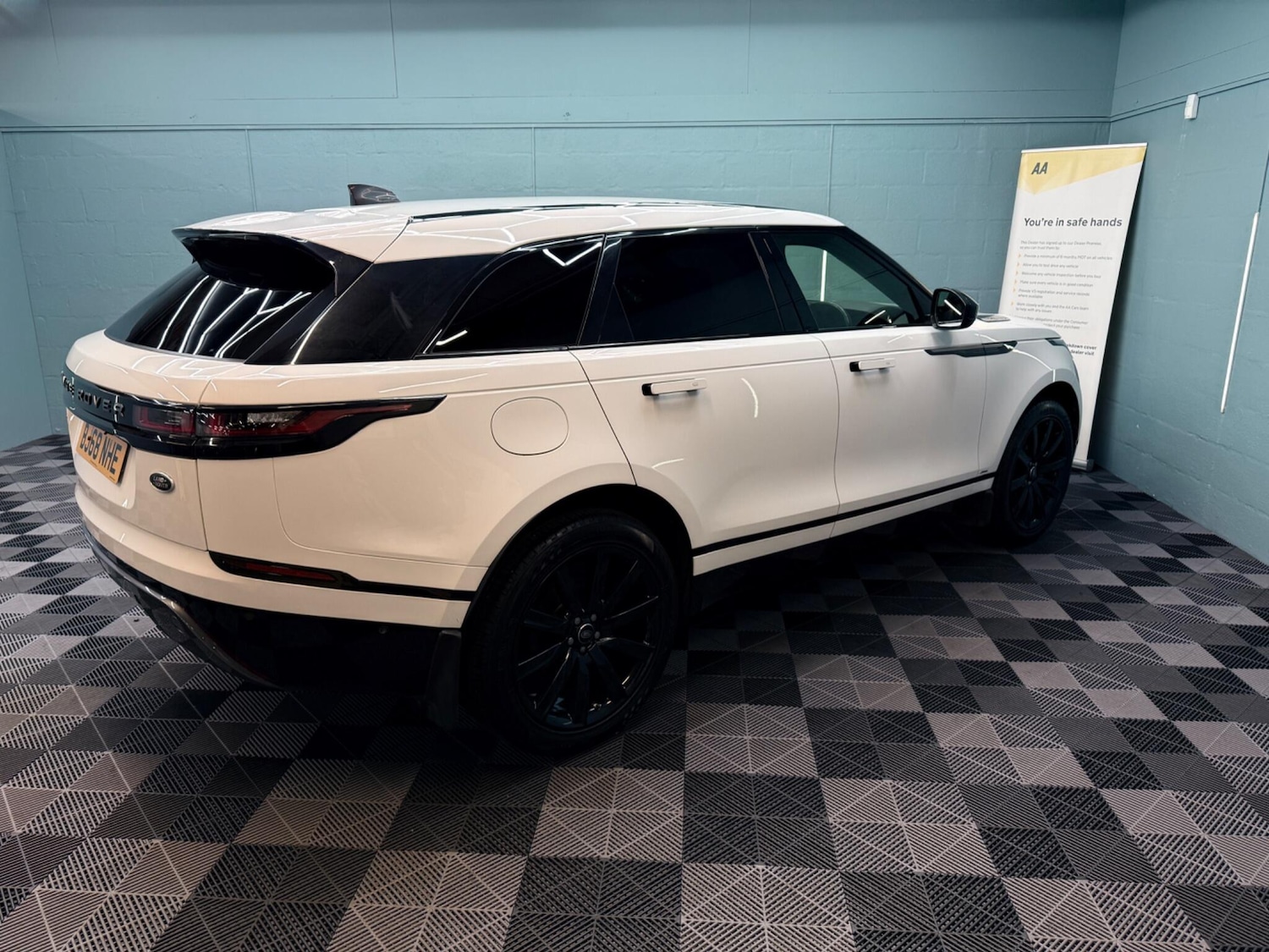 Used Land Rover Range Rover Velar 2018 for sale - 77229220: Photo 70