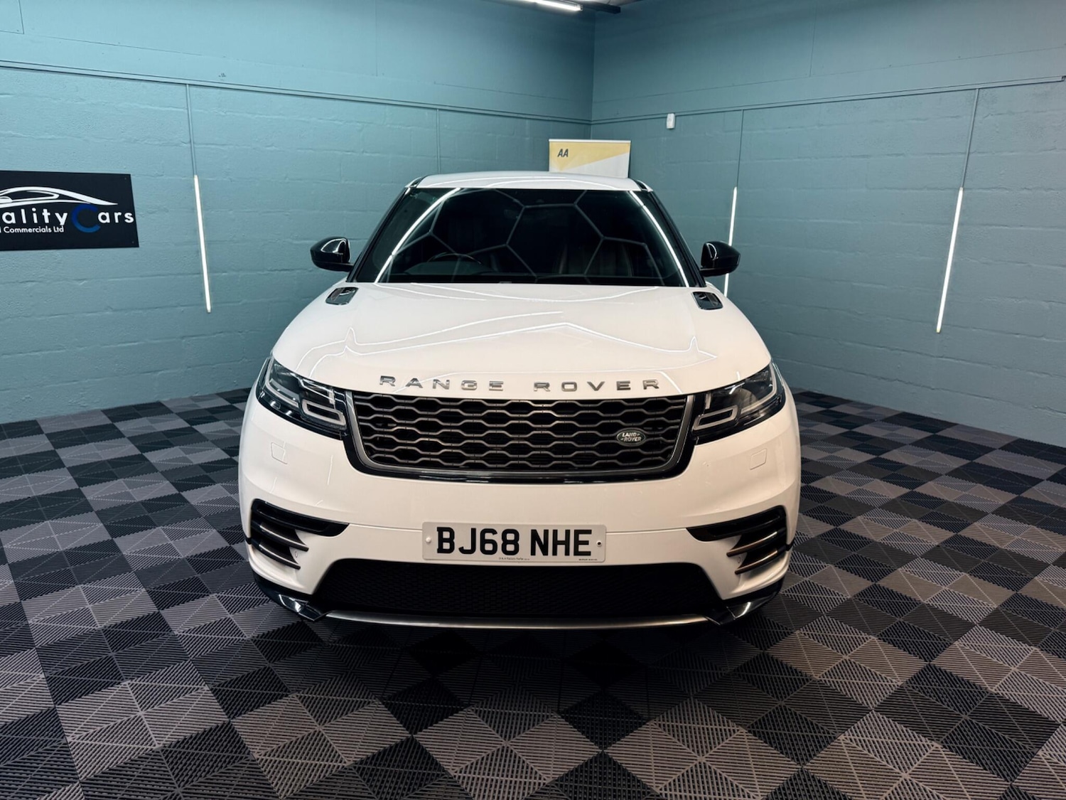 Used Land Rover Range Rover Velar 2018 for sale - 77229220: Photo 8