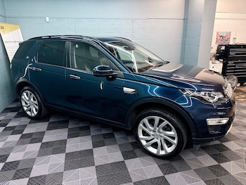 Used Land Rover Discovery Sport 2016 for sale - 76671302: Photo