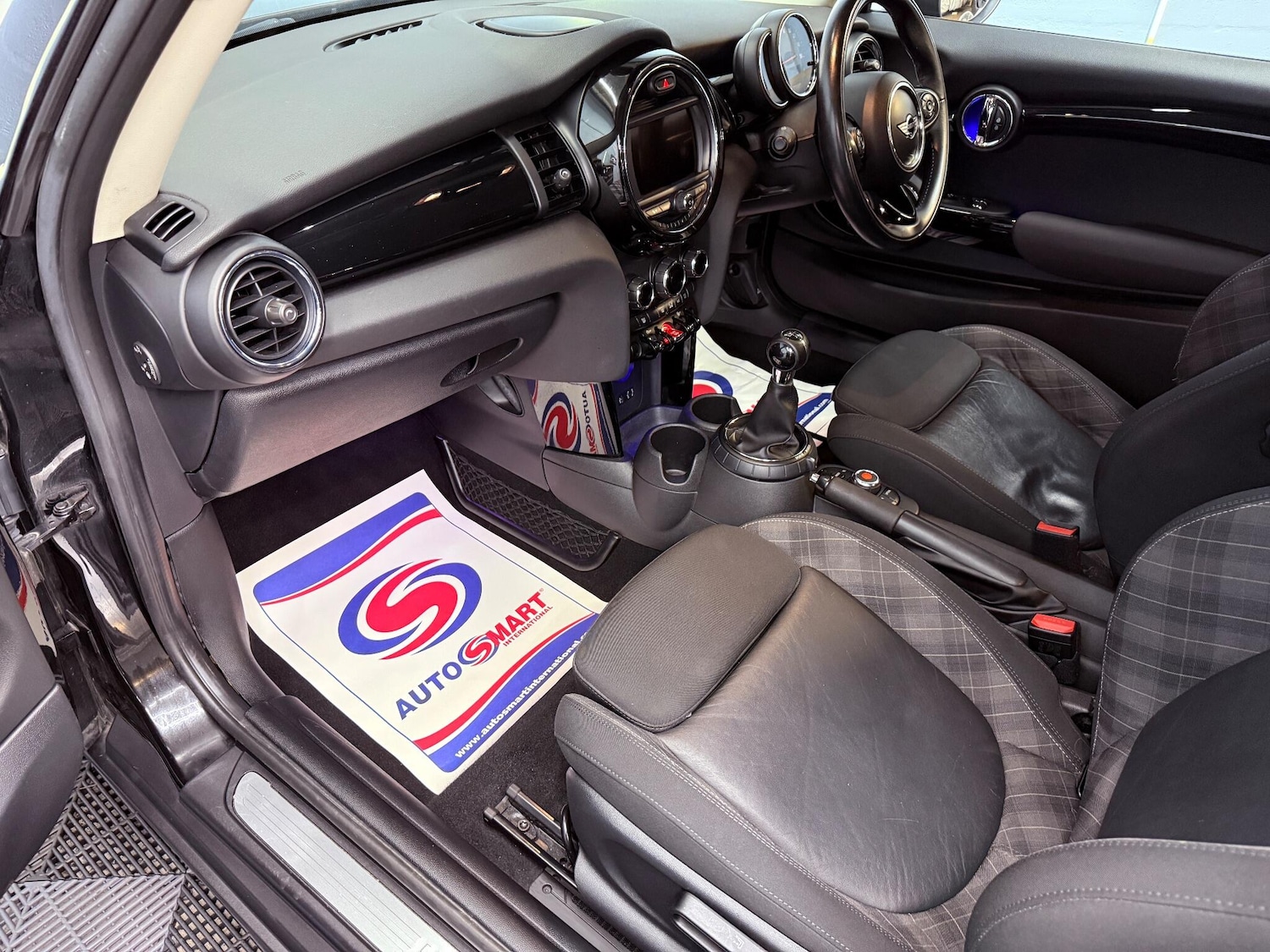 Used MINI Hatch 2016 for sale - 76759293: Photo 29