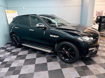 Used Jaguar F-Pace 2017 for sale - 76994884: Photo