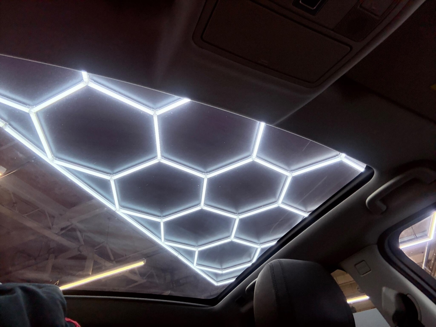 Used Land Rover Discovery Sport 2016 for sale - 76239850: Photo 10