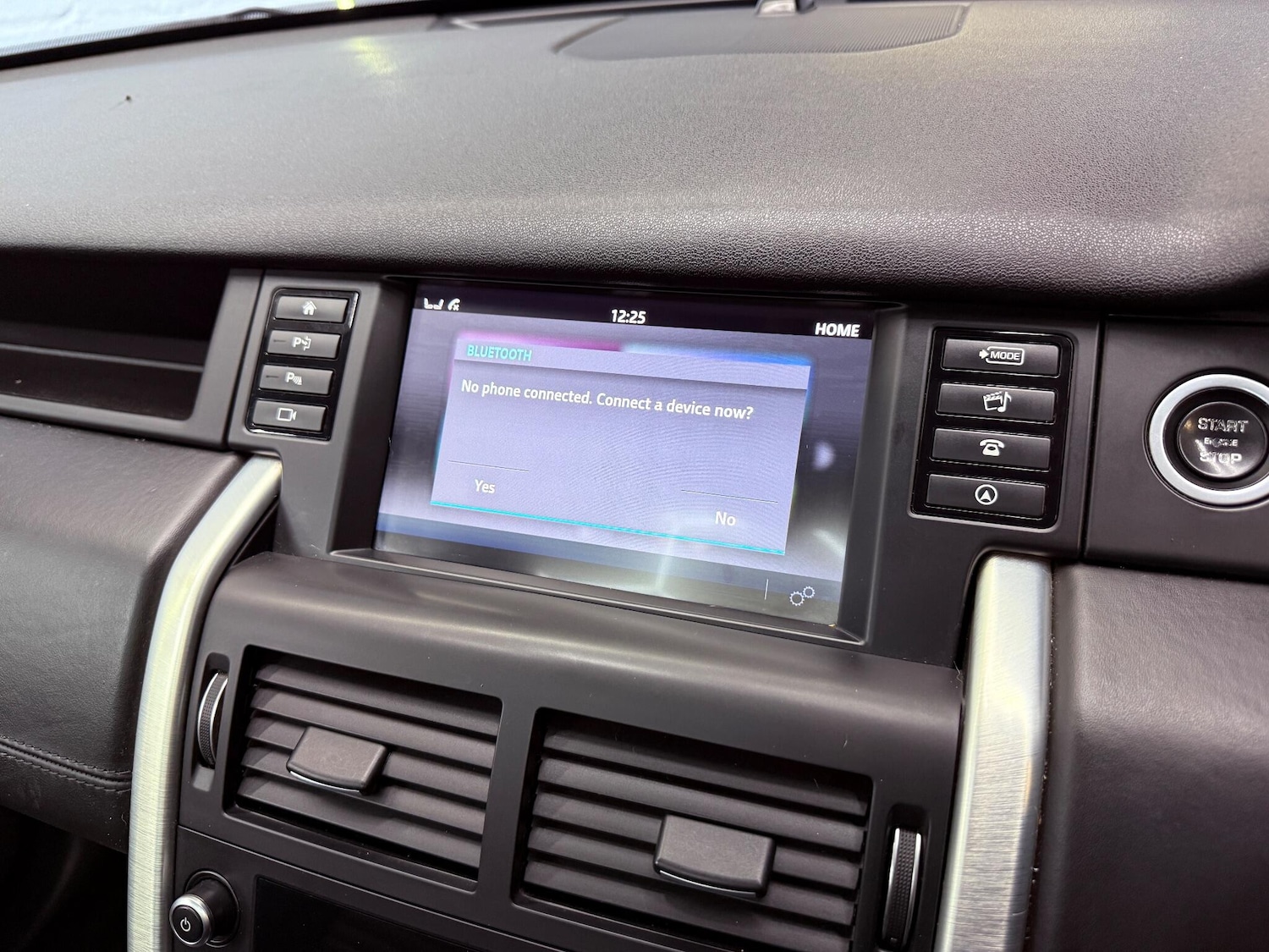 Used Land Rover Discovery Sport 2016 for sale - 76239850: Photo 11