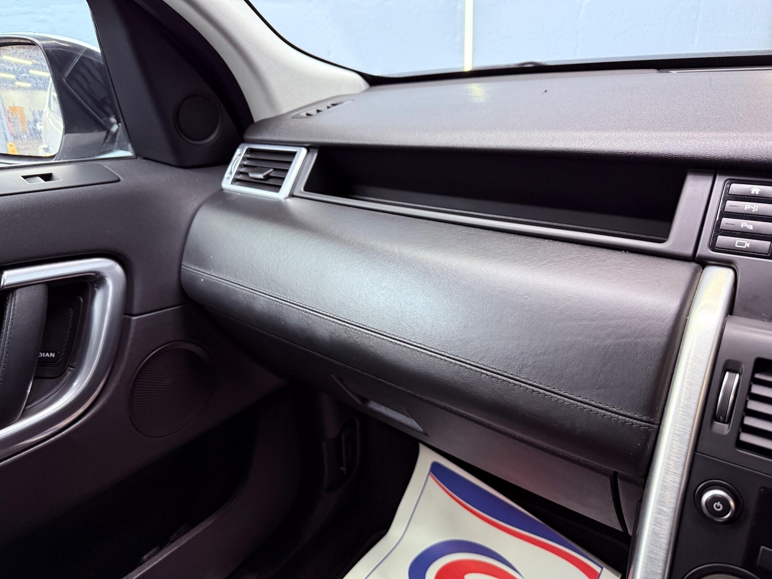 Used Land Rover Discovery Sport 2016 for sale - 76239850: Photo 16