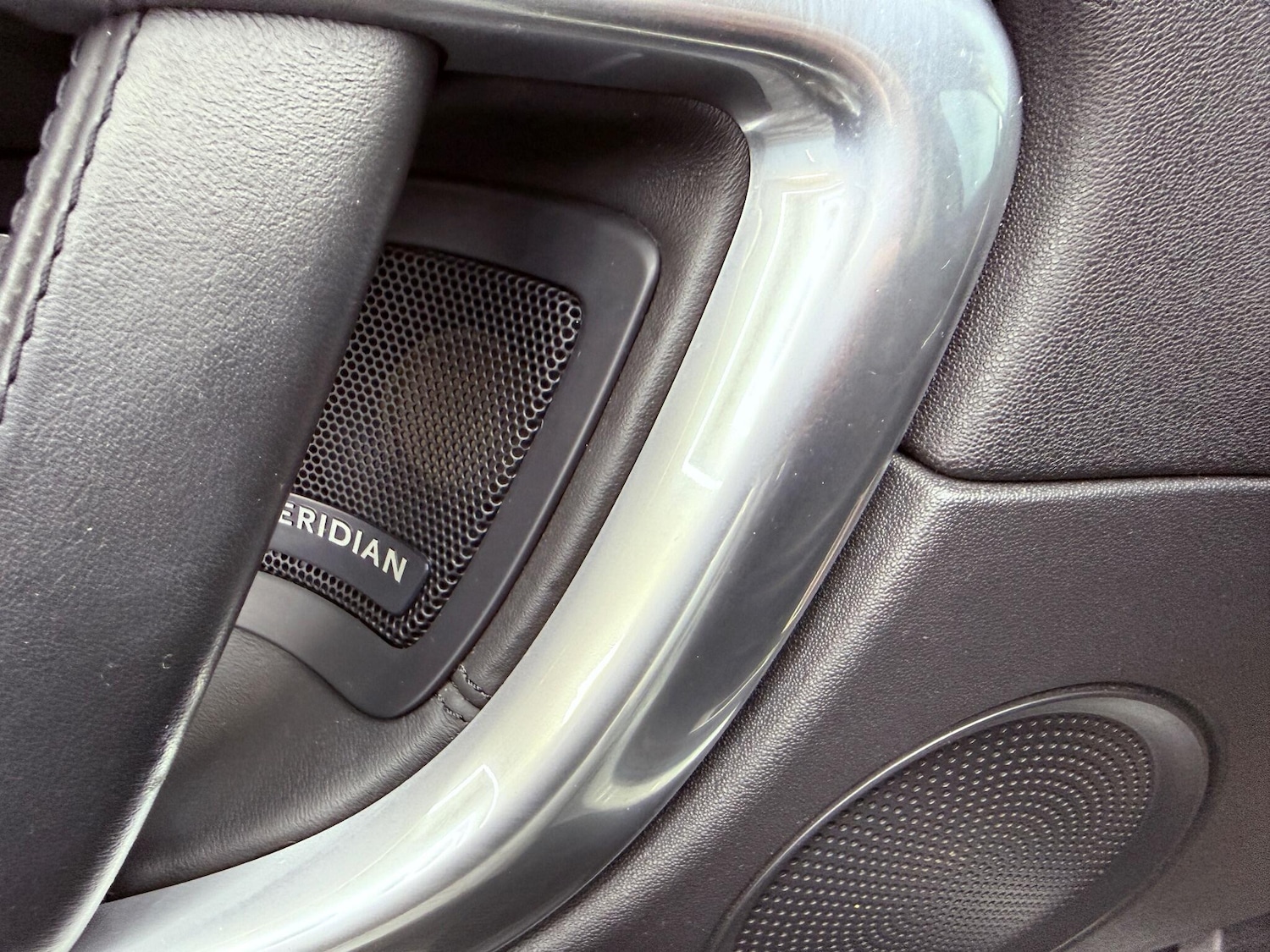 Used Land Rover Discovery Sport 2016 for sale - 76239850: Photo 27