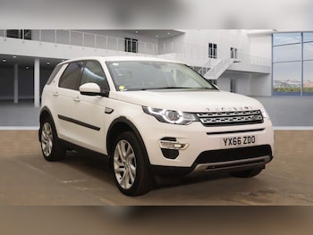 Used Land Rover Discovery Sport 2016 for sale - 76239850: Photo 2