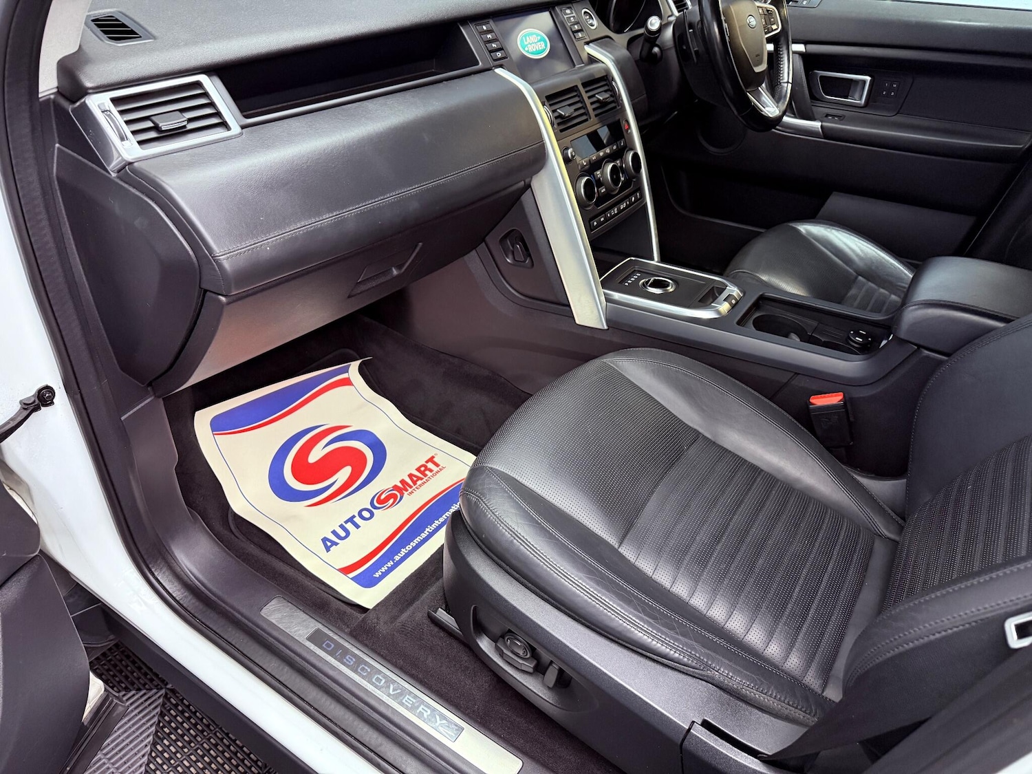 Used Land Rover Discovery Sport 2016 for sale - 76239850: Photo 35