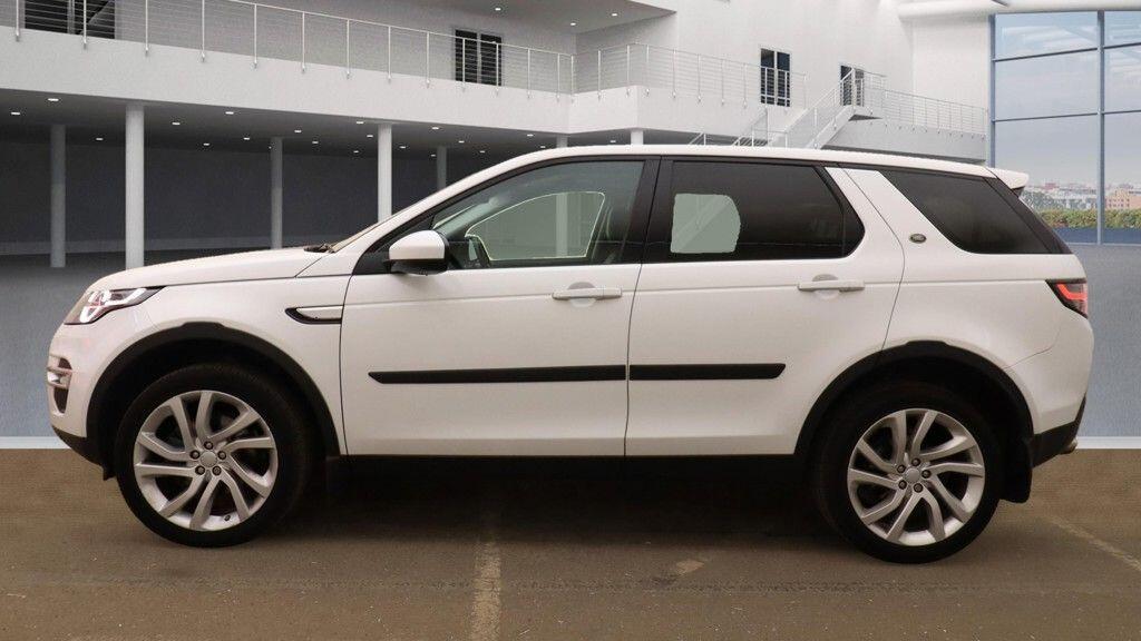 Used Land Rover Discovery Sport 2016 for sale - 76239850: Photo 4