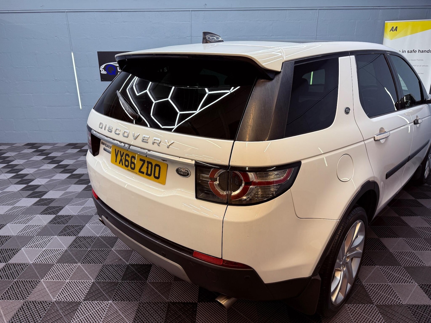 Used Land Rover Discovery Sport 2016 for sale - 76239850: Photo 41