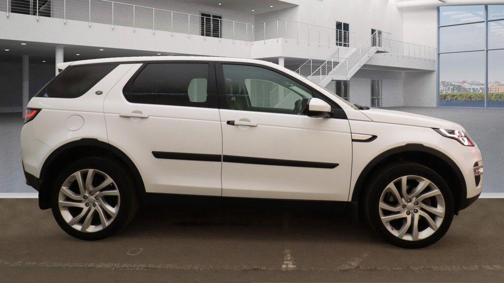 Used Land Rover Discovery Sport 2016 for sale - 76239850: Photo 5