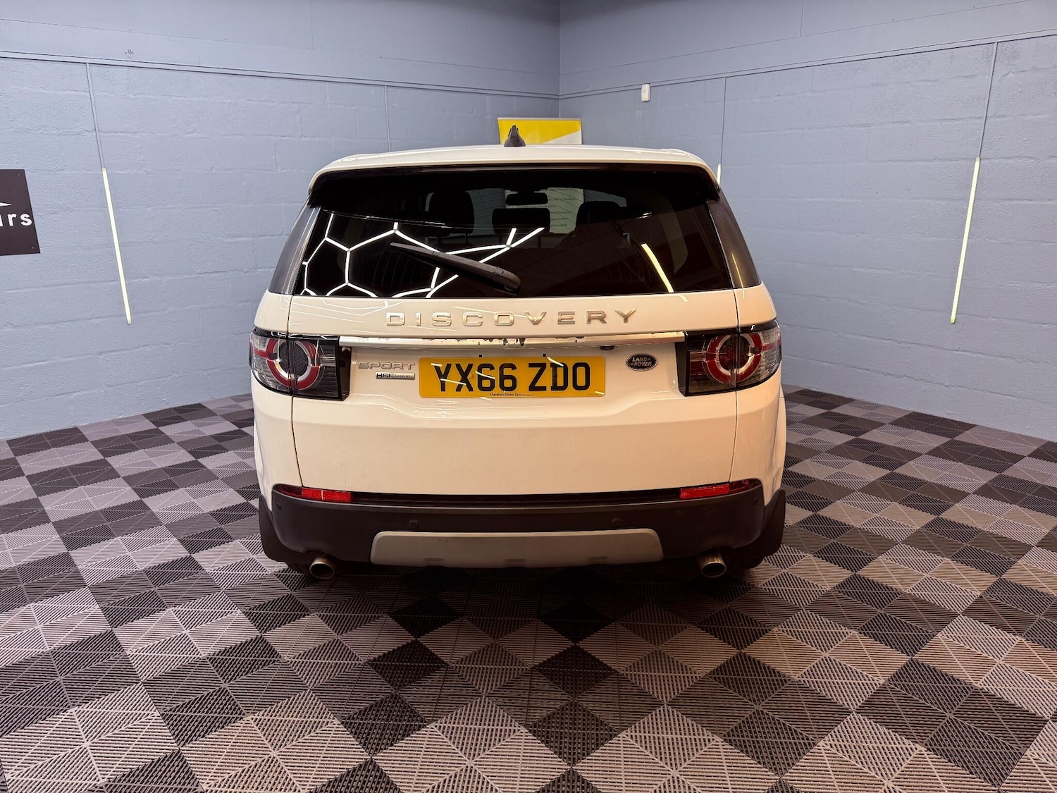Used Land Rover Discovery Sport 2016 for sale - 76239850: Photo 60