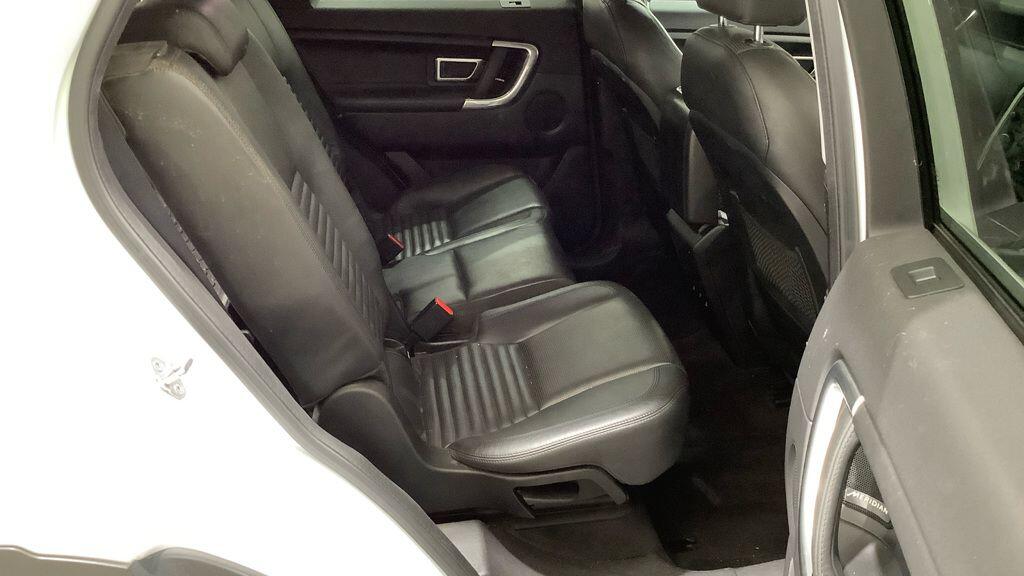 Used Land Rover Discovery Sport 2016 for sale - 76239850: Photo 7