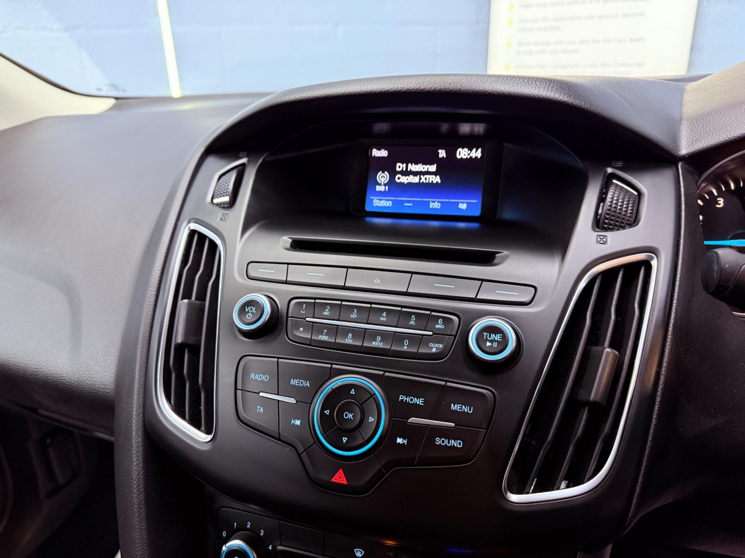 Used Ford Focus 2015 for sale - 77611841: Photo 13