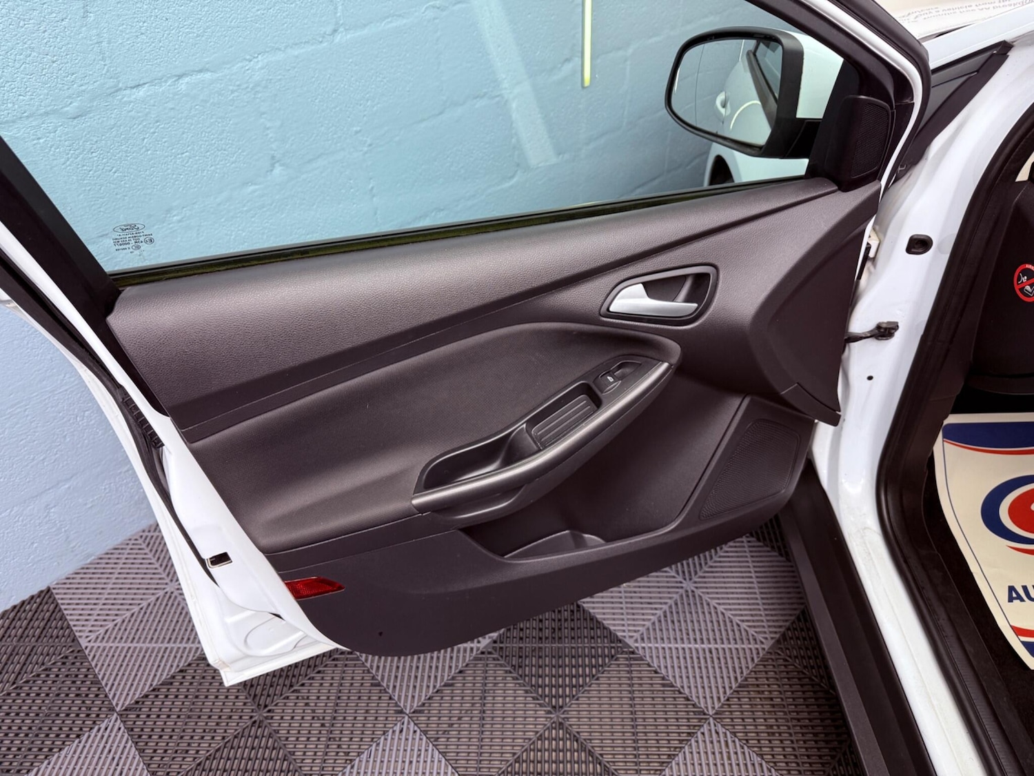 Used Ford Focus 2015 for sale - 77611841: Photo 21