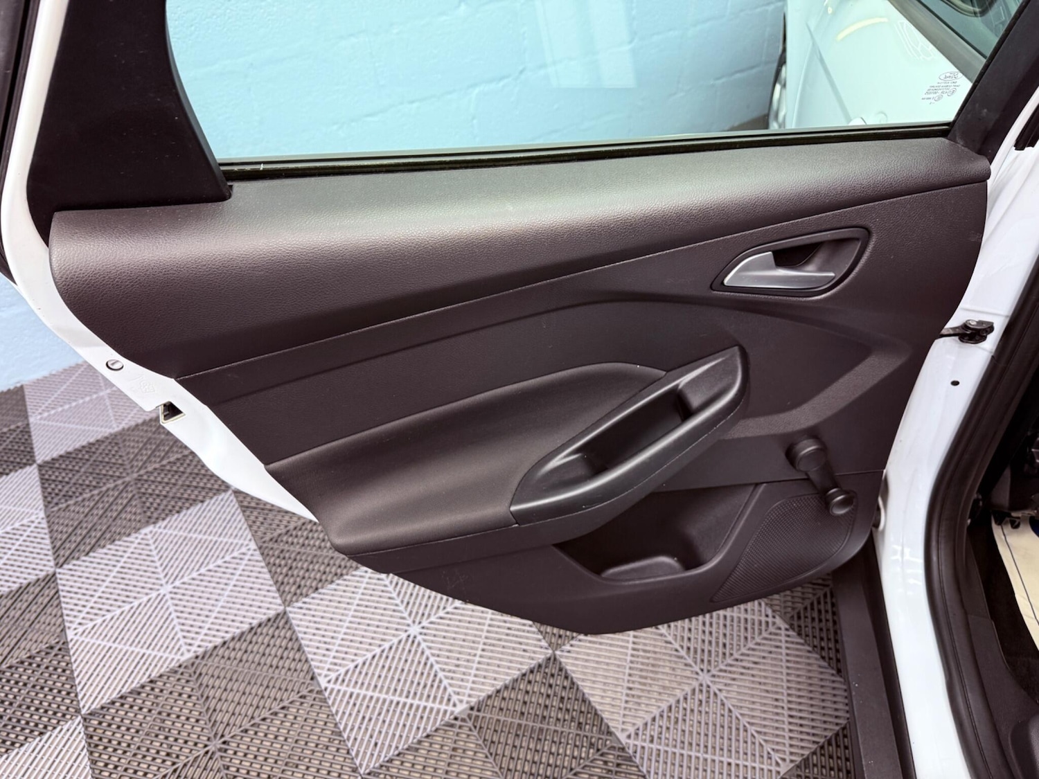 Used Ford Focus 2015 for sale - 77611841: Photo 26