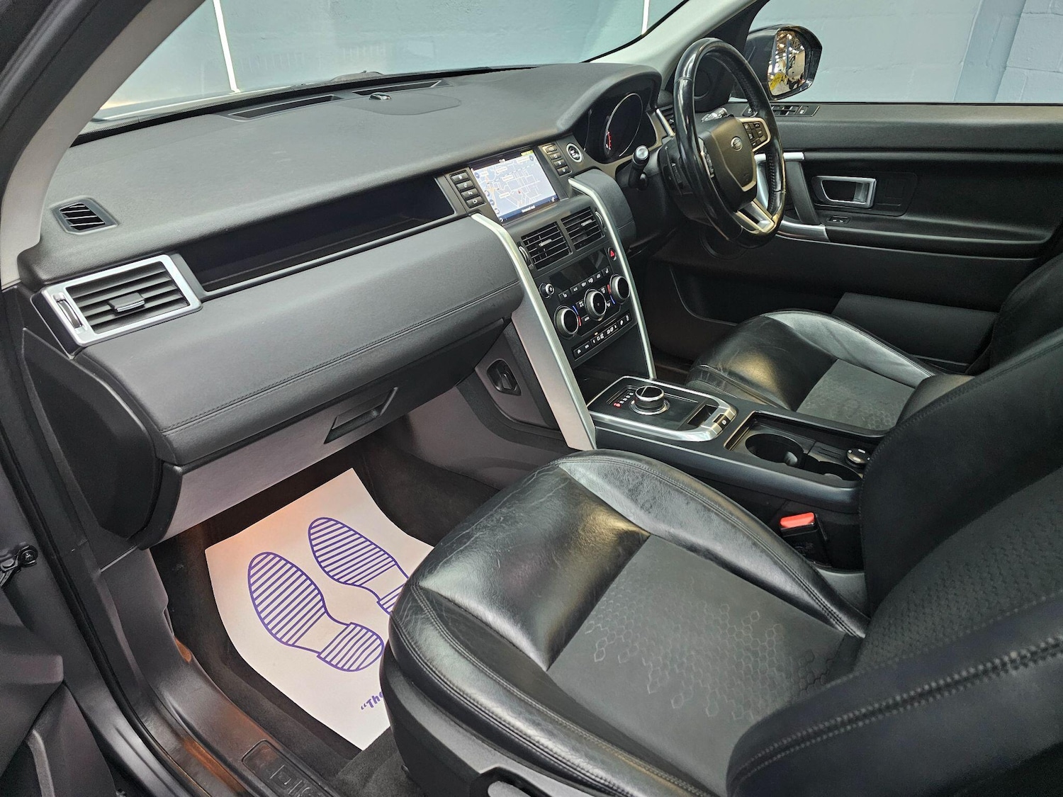 Used Land Rover Discovery Sport 2017 for sale - 75927584: Photo 11