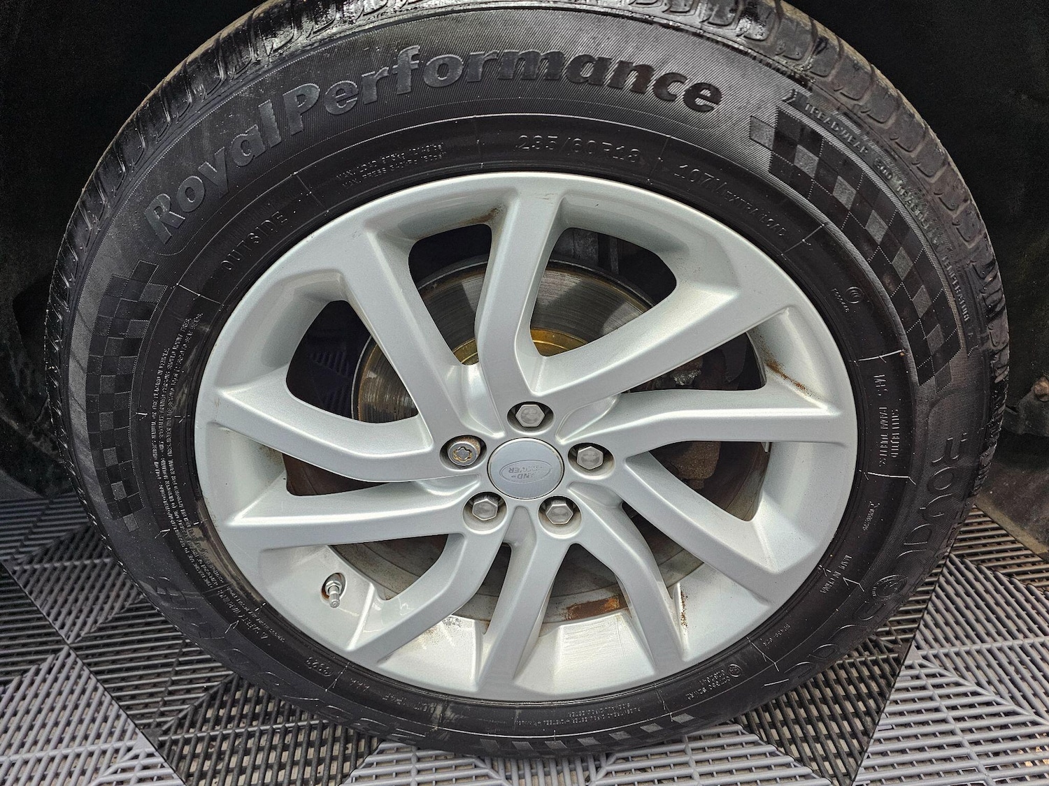 Used Land Rover Discovery Sport 2017 for sale - 75927584: Photo 25