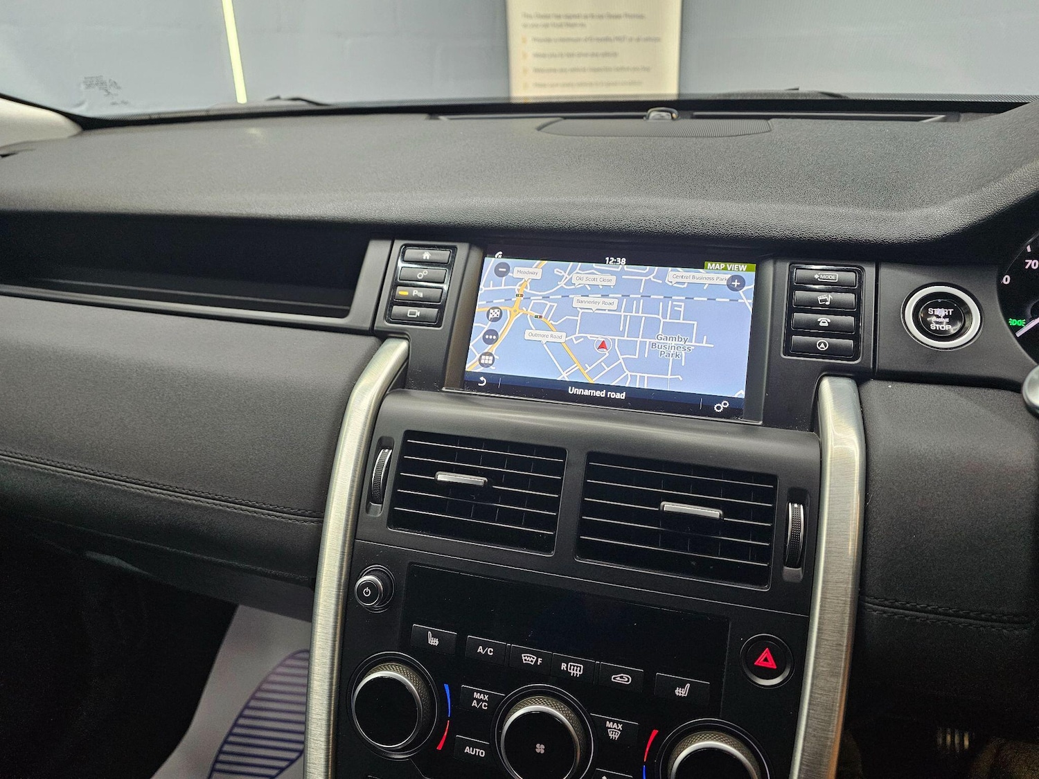 Used Land Rover Discovery Sport 2017 for sale - 75927584: Photo 29