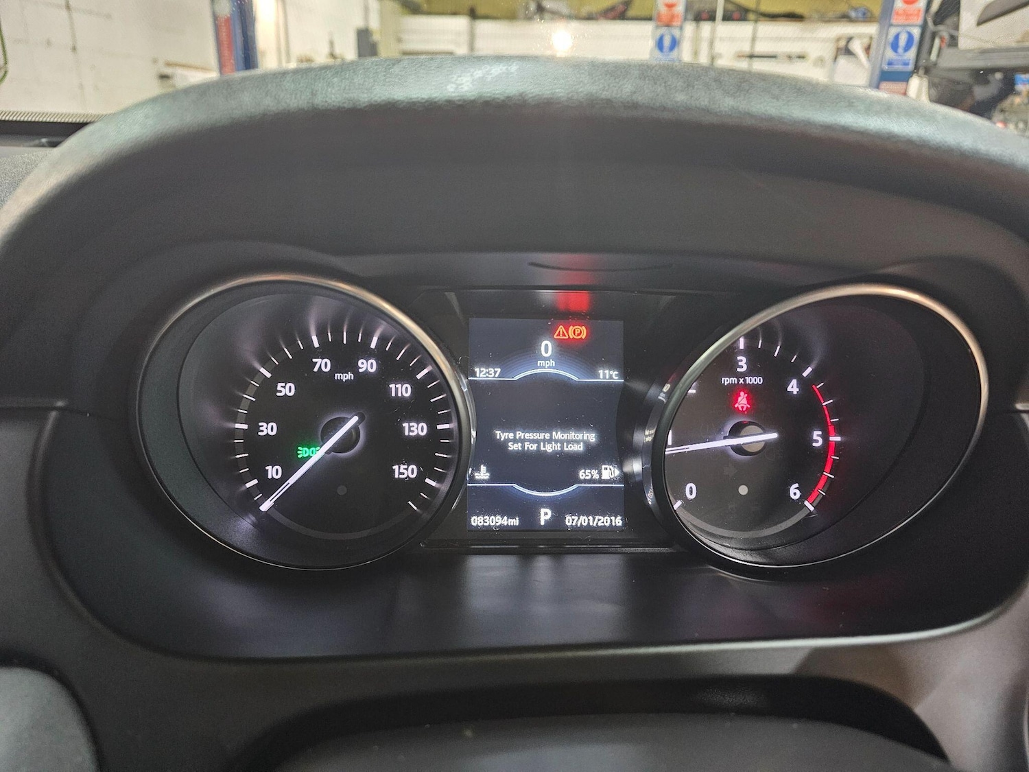 Used Land Rover Discovery Sport 2017 for sale - 75927584: Photo 32