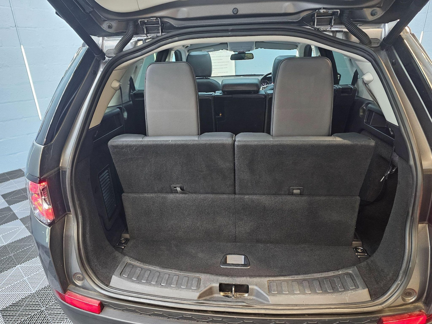 Used Land Rover Discovery Sport 2017 for sale - 75927584: Photo 34