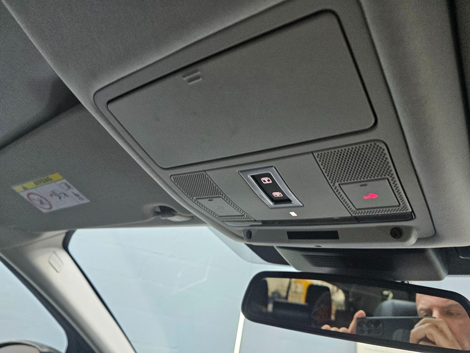 Used Land Rover Discovery Sport 2017 for sale - 75927584: Photo 39