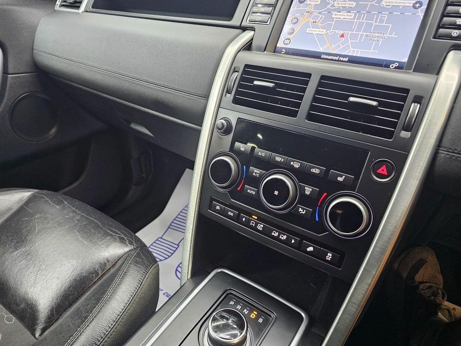 Used Land Rover Discovery Sport 2017 for sale - 75927584: Photo 41