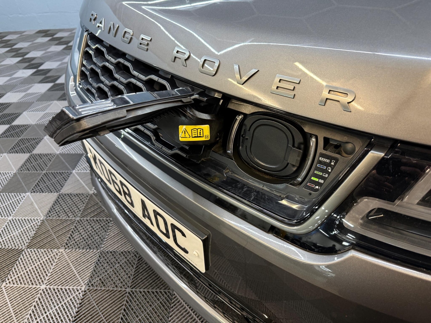 Used Land Rover Range Rover Sport 2018 for sale - 78170965: Photo 11