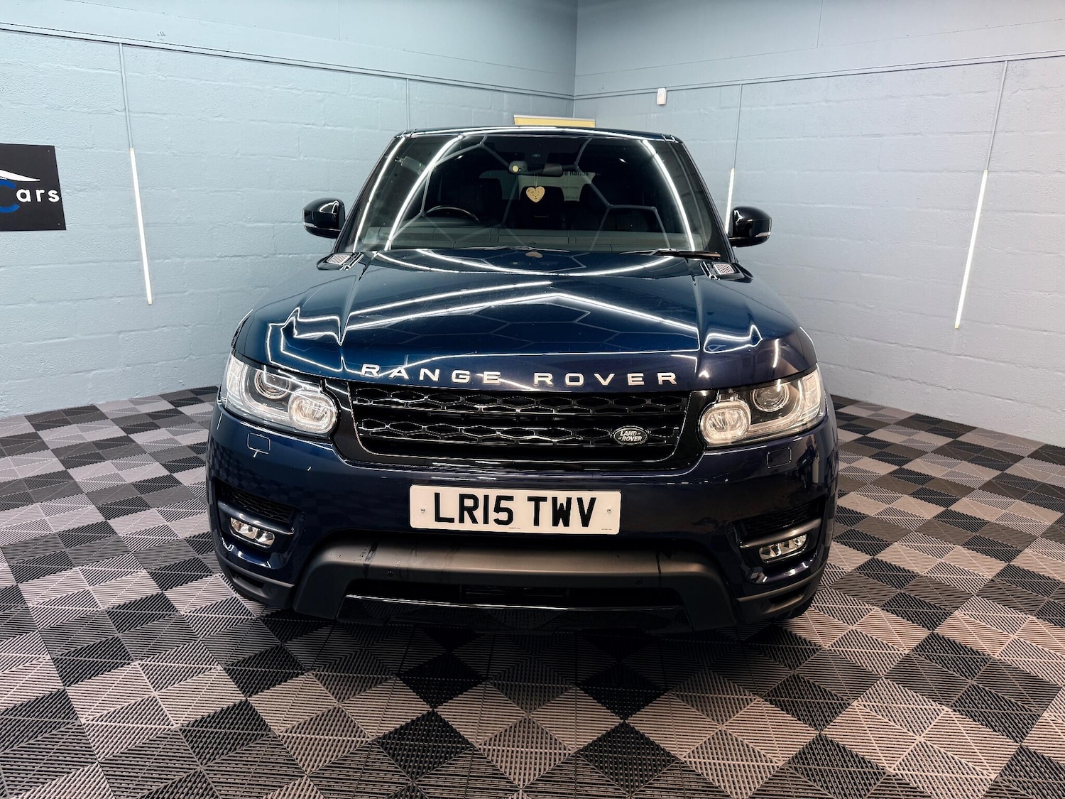 Used Land Rover Range Rover Sport 2015 for sale - 76765490: Photo 4