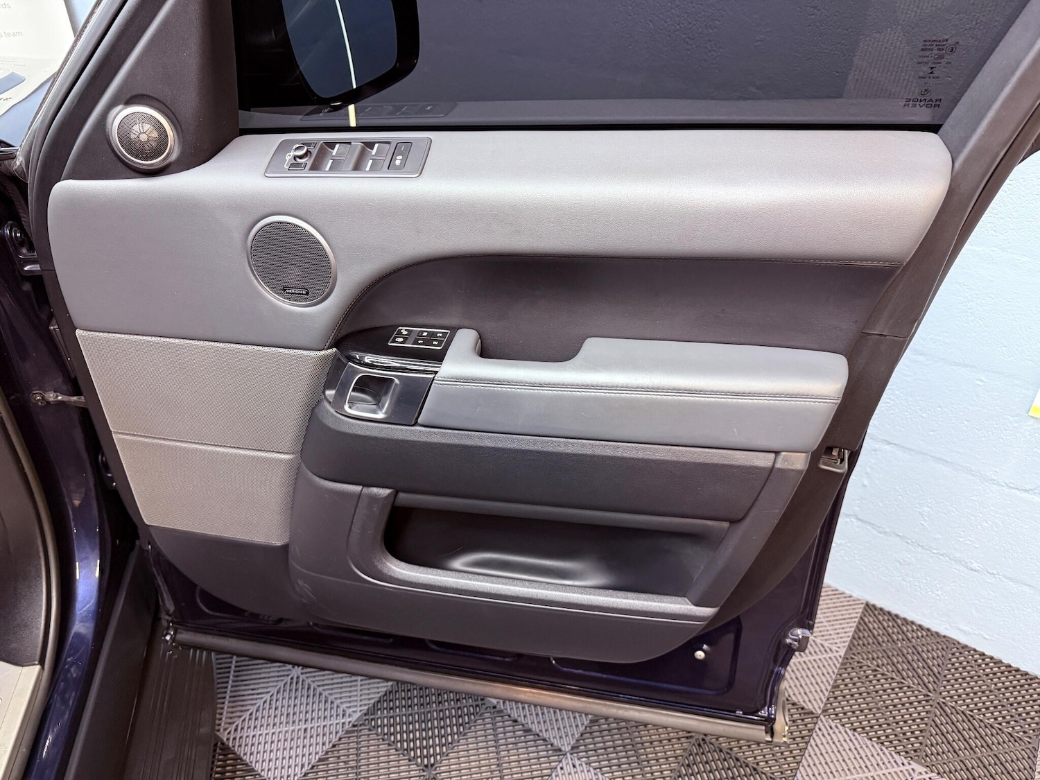 Used Land Rover Range Rover Sport 2015 for sale - 76765490: Photo 70