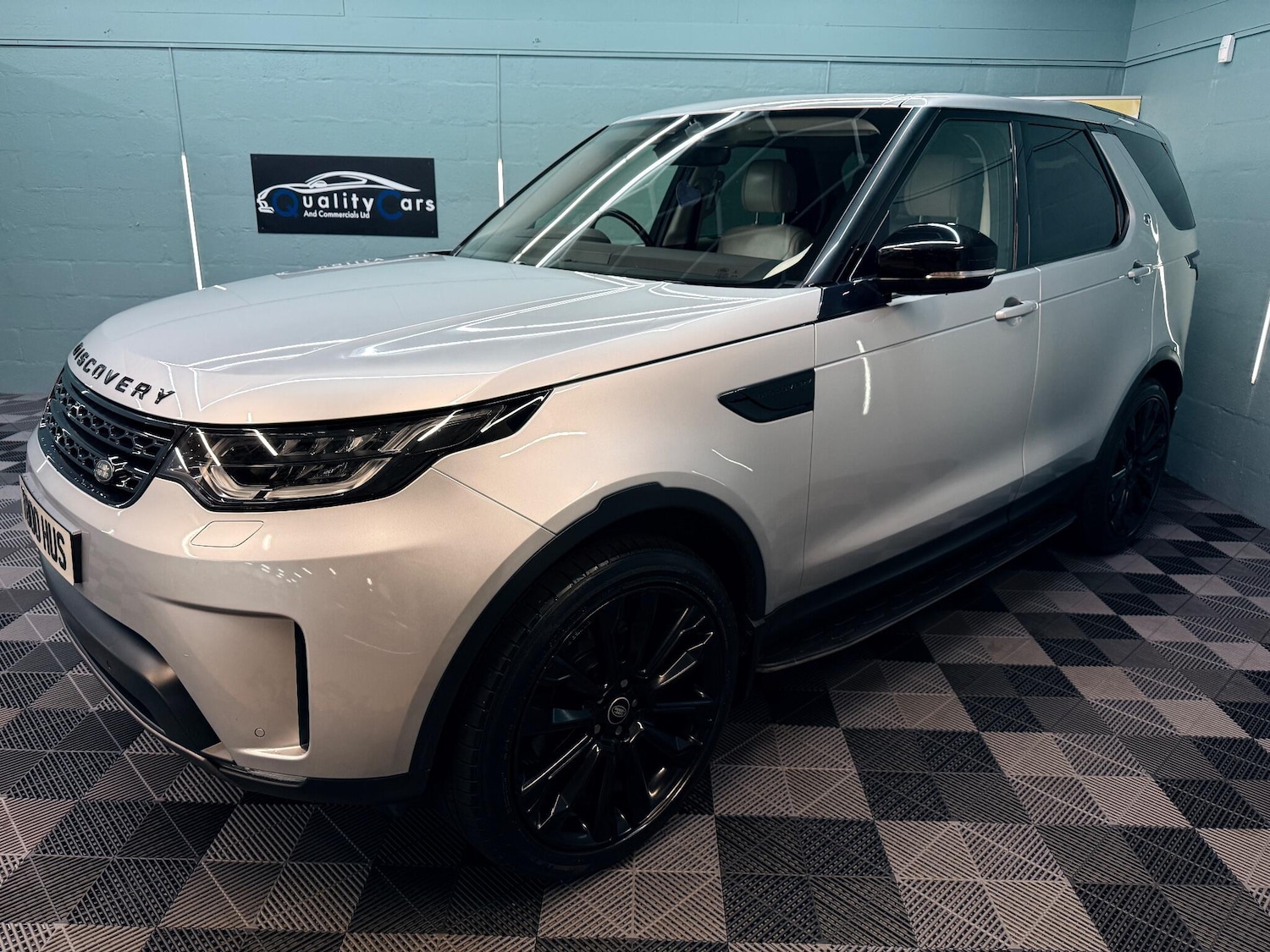 Used Land Rover Discovery 2017 for sale - 76975806: Photo 10