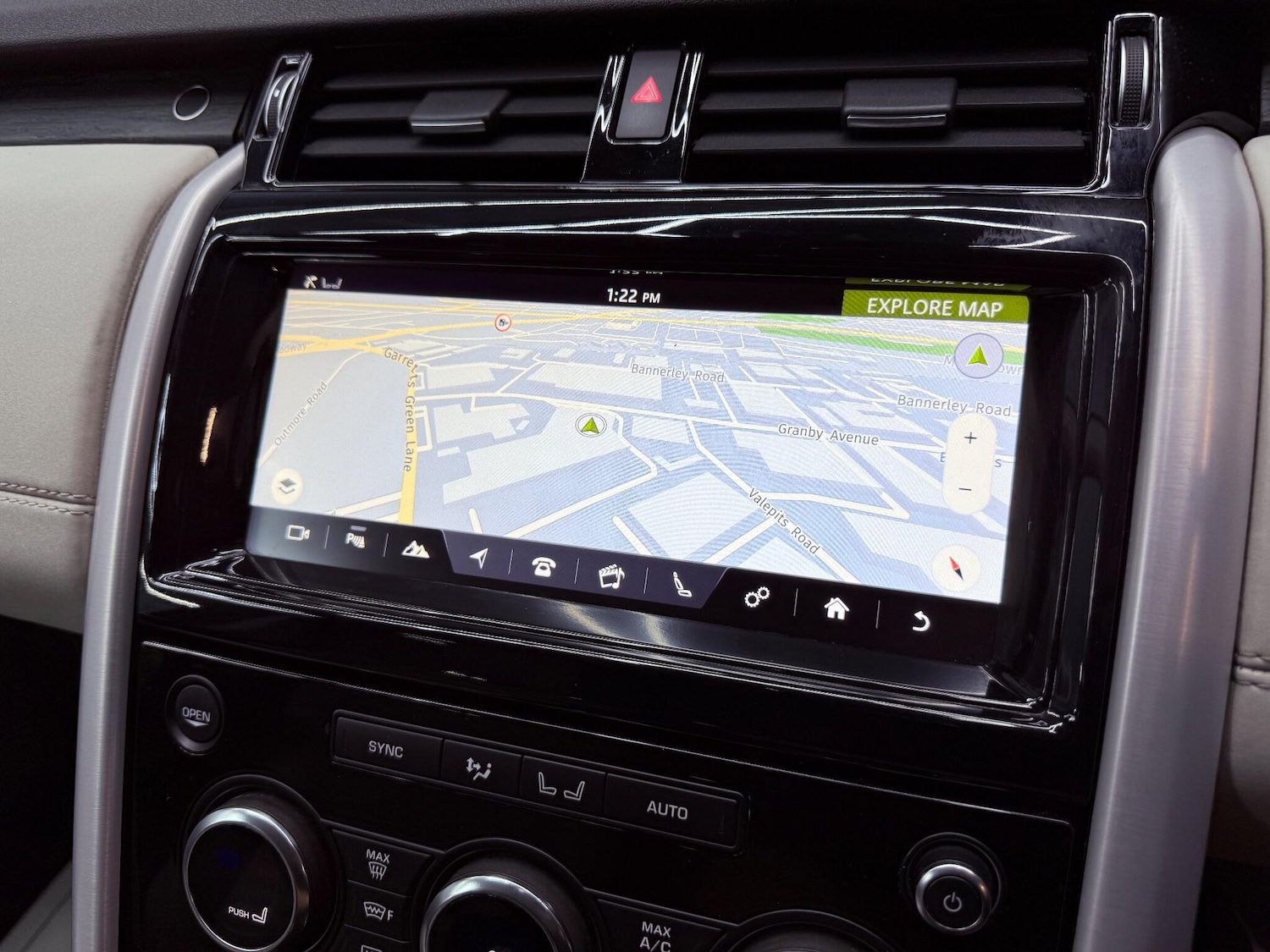 Used Land Rover Discovery 2017 for sale - 76975806: Photo 17