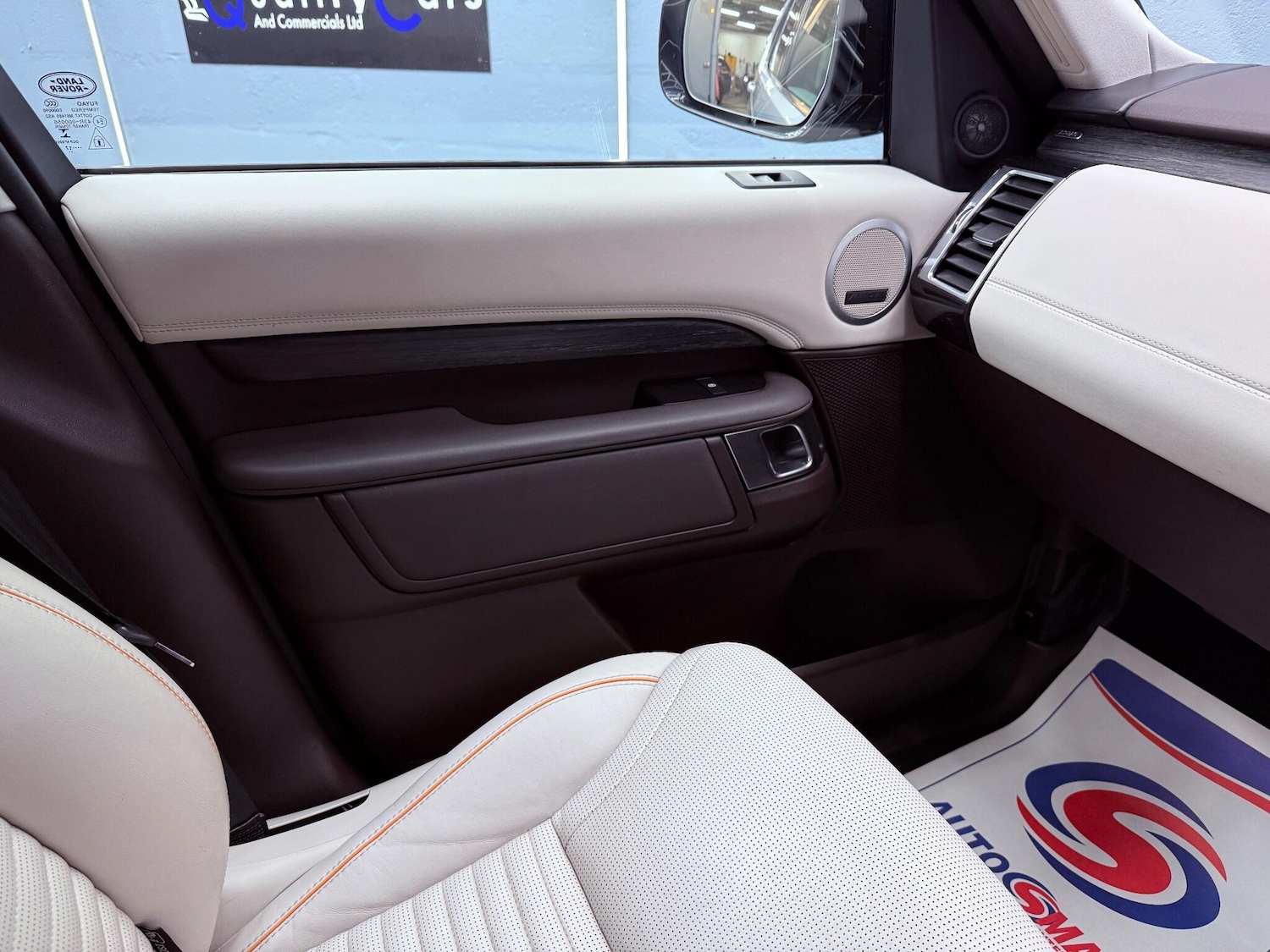 Used Land Rover Discovery 2017 for sale - 76975806: Photo 20