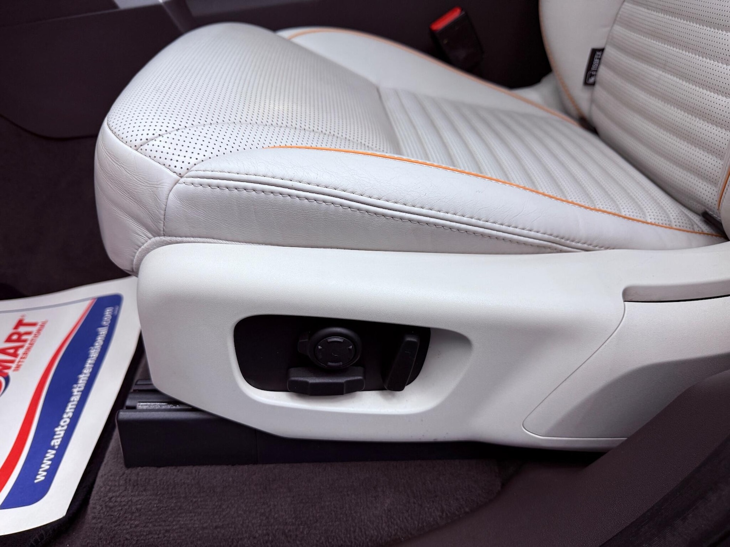 Used Land Rover Discovery 2017 for sale - 76975806: Photo 39