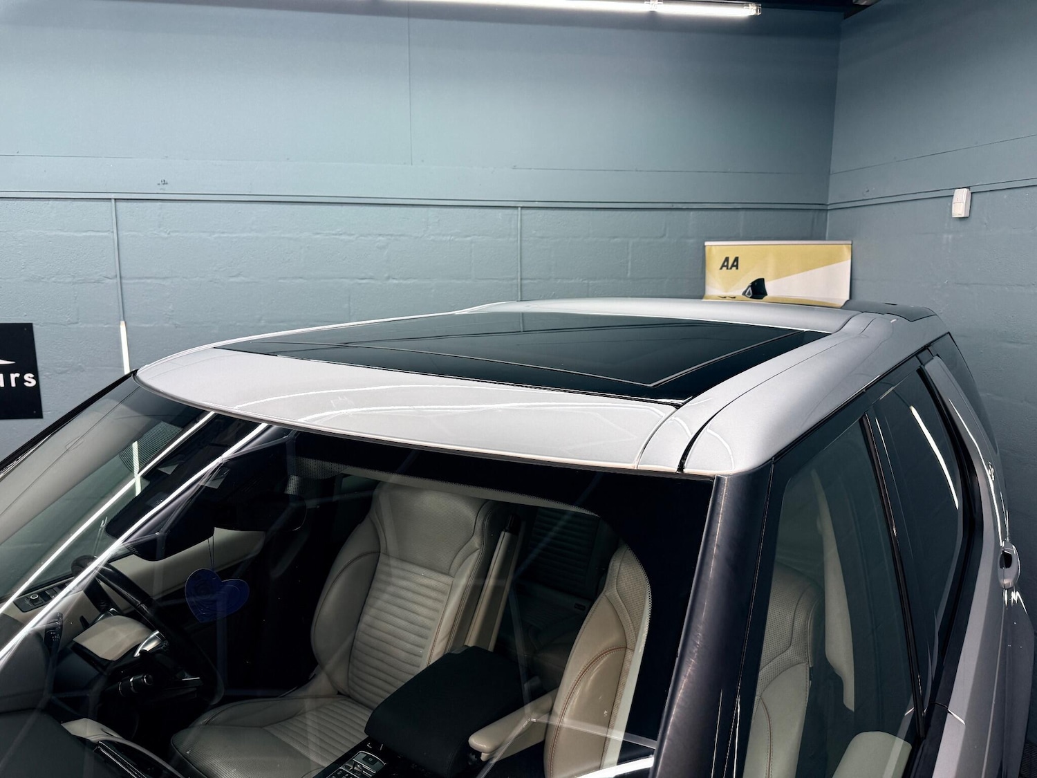 Used Land Rover Discovery 2017 for sale - 76975806: Photo 4