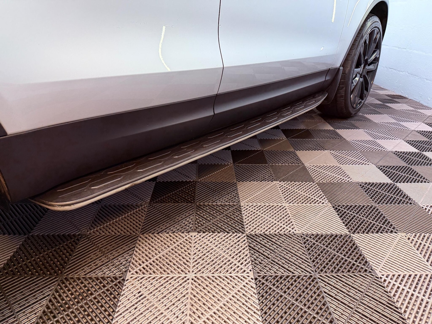 Used Land Rover Discovery 2017 for sale - 76975806: Photo 71