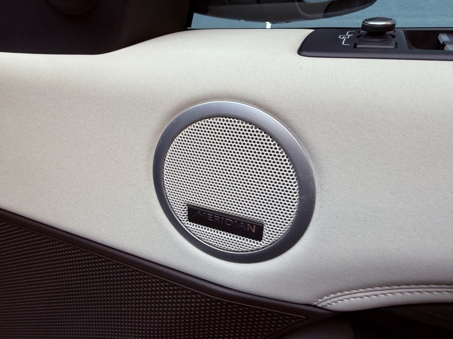 Used Land Rover Discovery 2017 for sale - 76975806: Photo 77