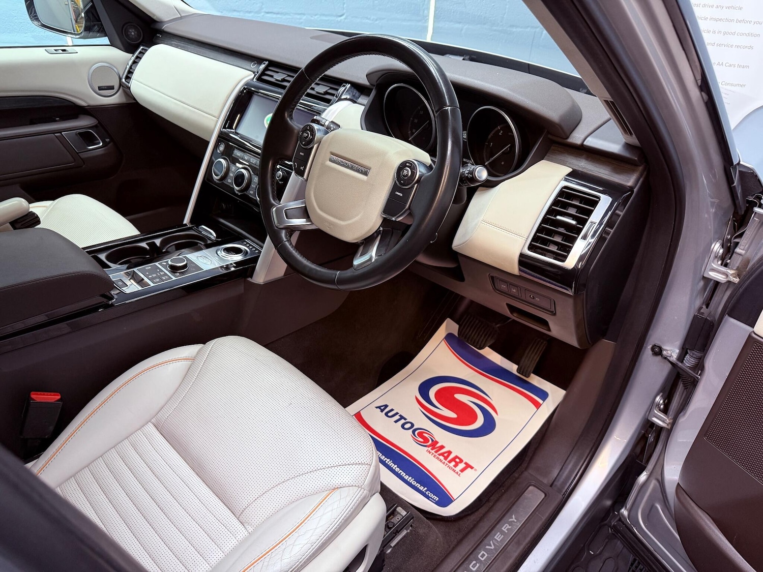 Used Land Rover Discovery 2017 for sale - 76975806: Photo 84