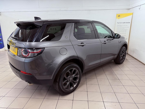 Used Land Rover Discovery Sport 2018 for sale - 76327209: Photo 12