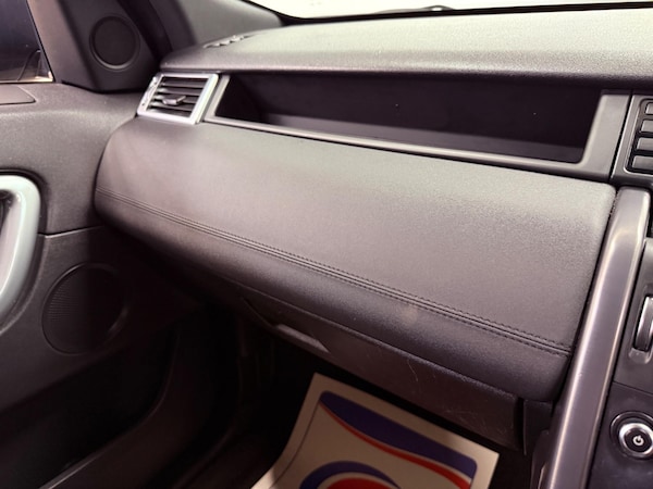 Used Land Rover Discovery Sport 2018 for sale - 76327209: Photo 13