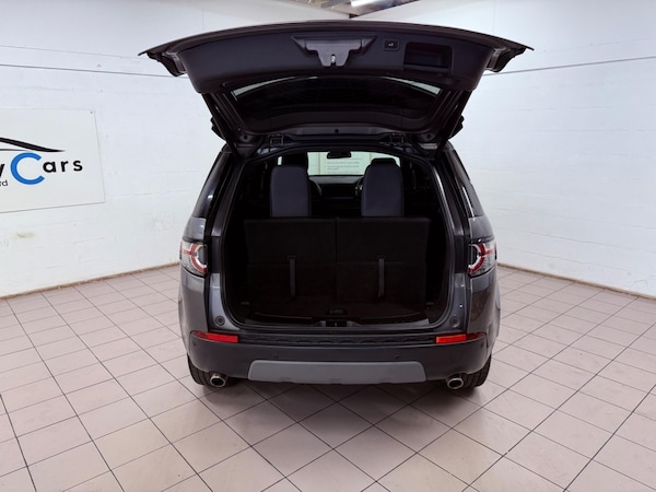 Used Land Rover Discovery Sport 2018 for sale - 76327209: Photo 45