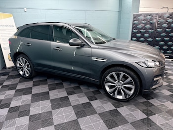 Used Jaguar F-Pace 2016 for sale - 78601921: Photo