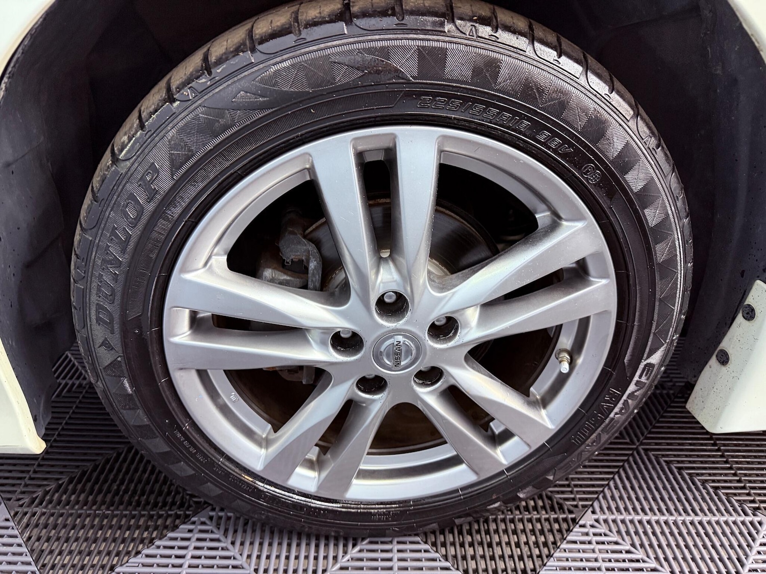 Used Nissan Elgrand 2023 for sale - 76059947: Photo 19