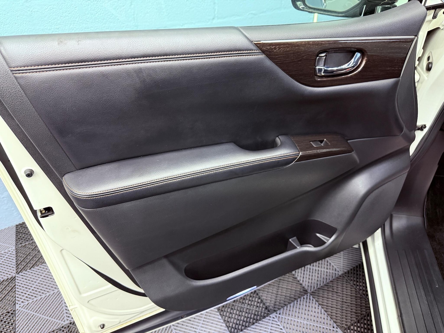 Used Nissan Elgrand 2023 for sale - 76059947: Photo 21