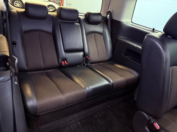 Used Nissan Elgrand 2023 for sale - 76059947: Photo 35