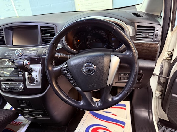 Used Nissan Elgrand 2023 for sale - 76059947: Photo 41