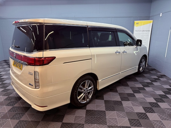 Used Nissan Elgrand 2023 for sale - 76059947: Photo 45