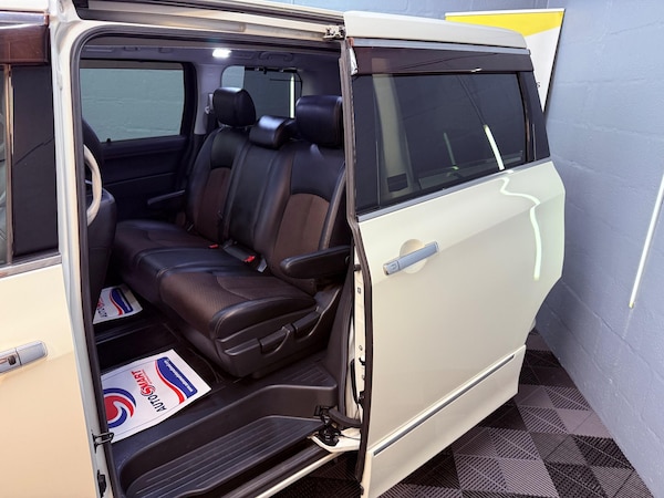 Used Nissan Elgrand 2023 for sale - 76059947: Photo 4