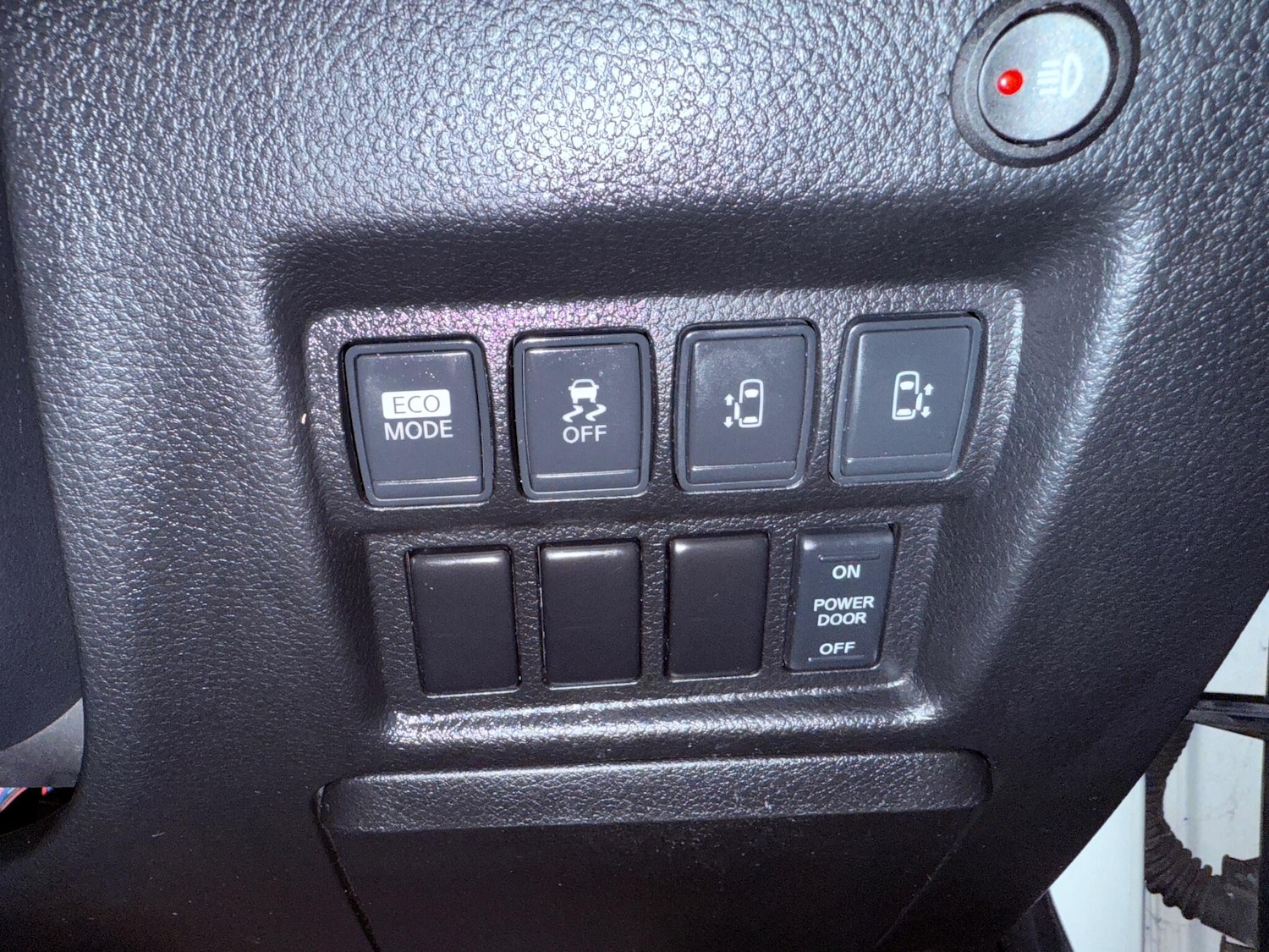 Used Nissan Elgrand 2023 for sale - 76059947: Photo 9