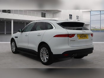 Used Jaguar F-Pace 2017 for sale - 76226295: Photo 3