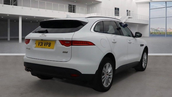 Used Jaguar F-Pace 2017 for sale - 76226295: Photo 6